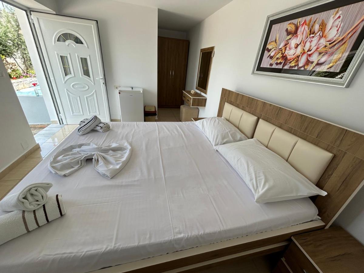Eri Rooms Sarande Luaran gambar