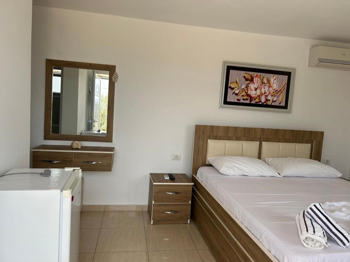 Eri Rooms Sarande Luaran gambar
