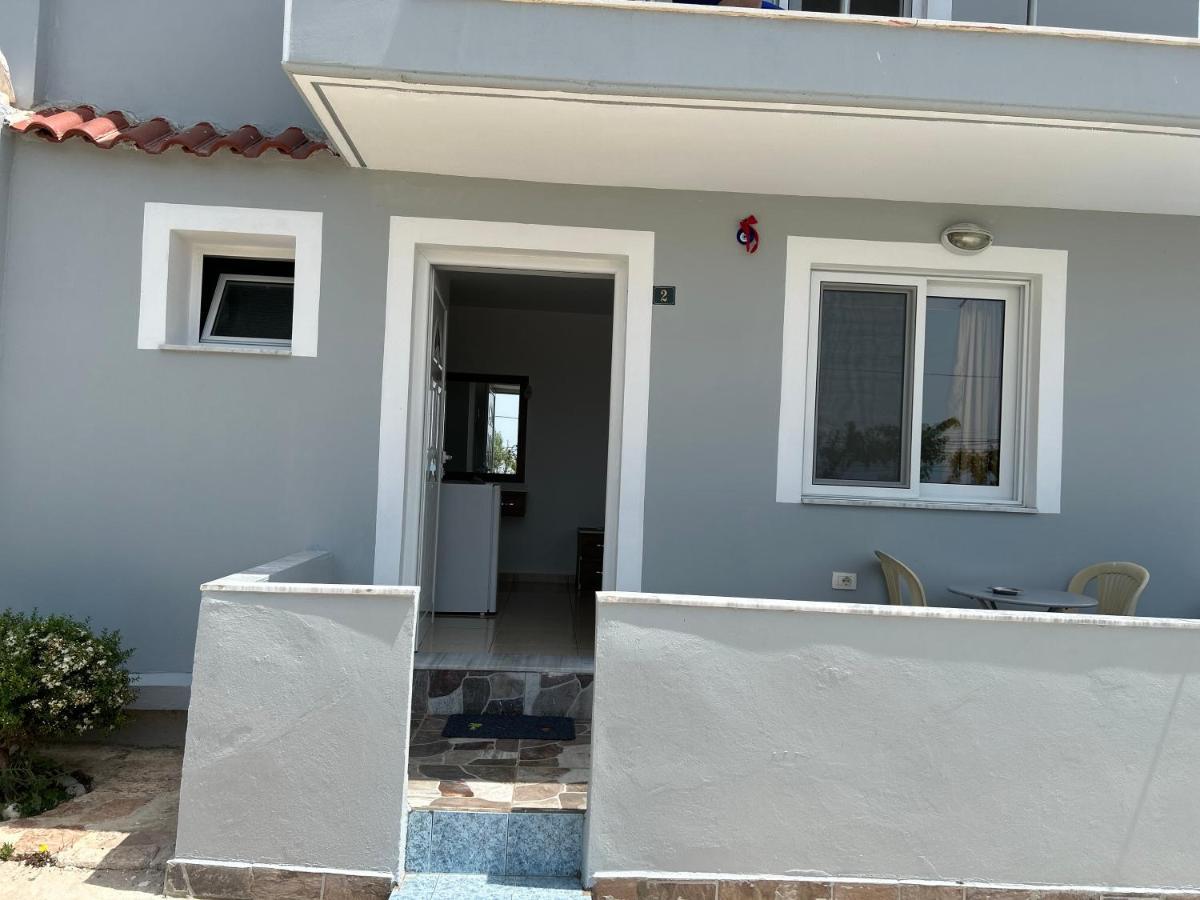 Eri Rooms Sarande Luaran gambar