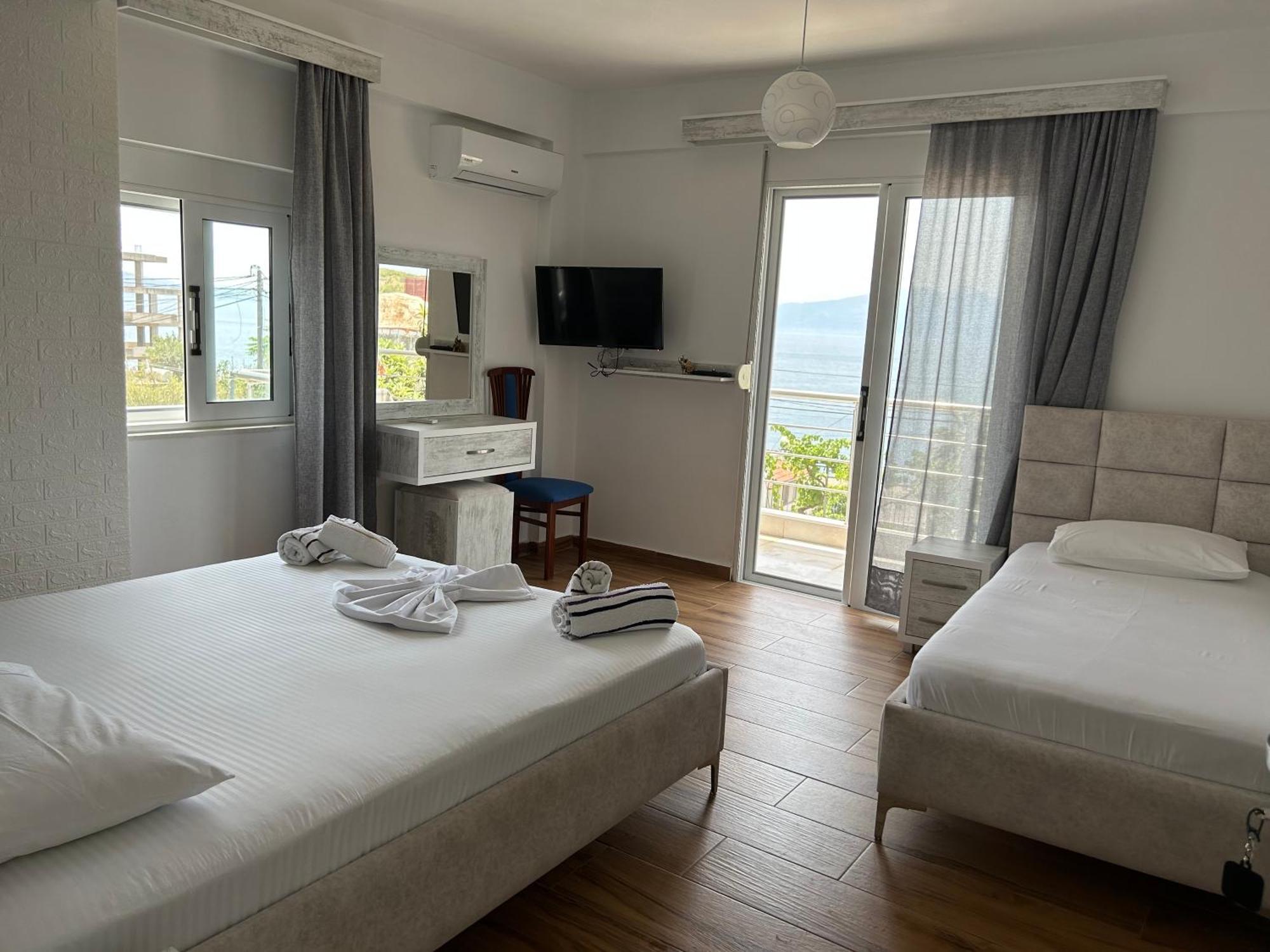 Eri Rooms Sarande Luaran gambar