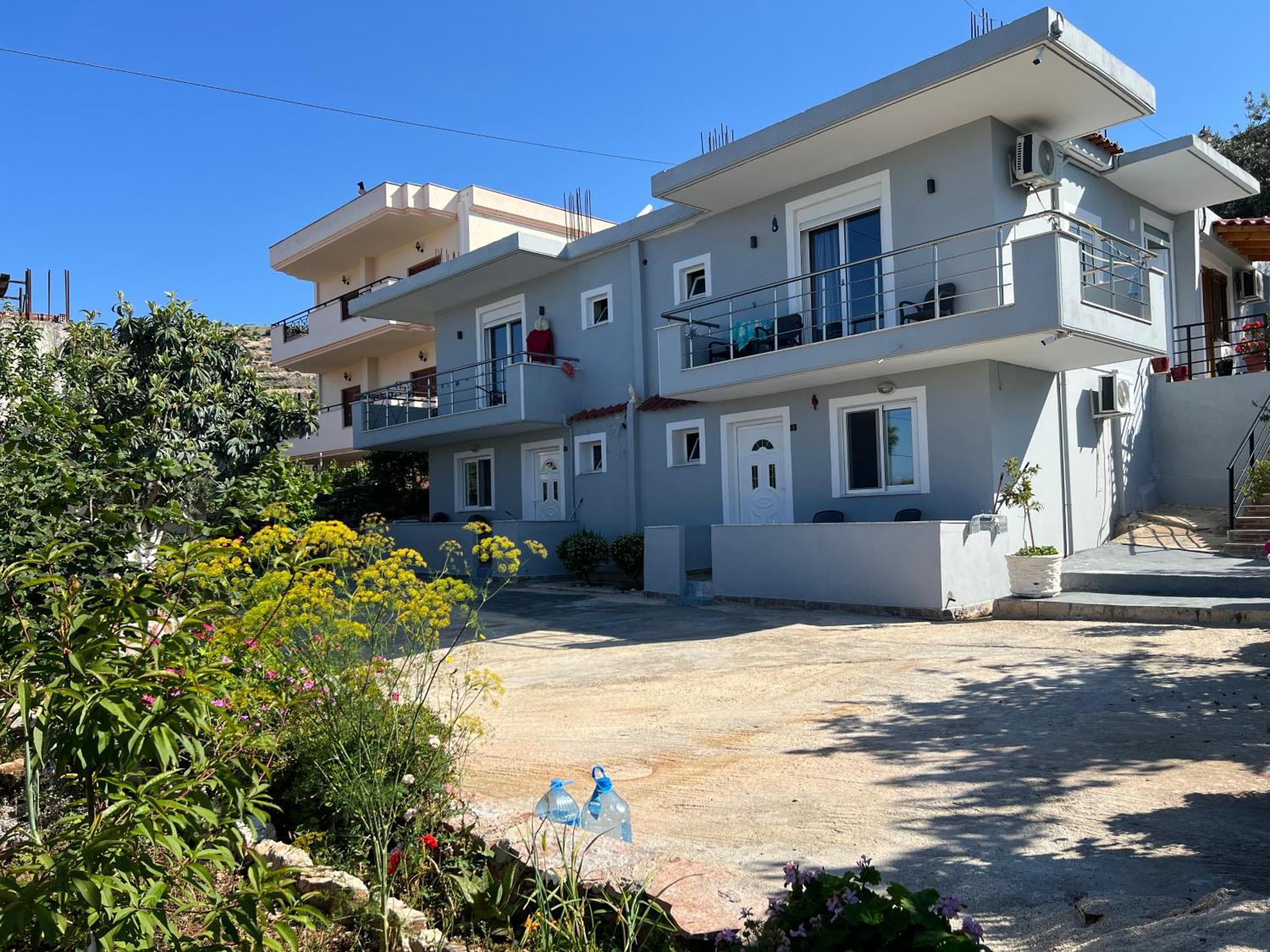Eri Rooms Sarande Luaran gambar