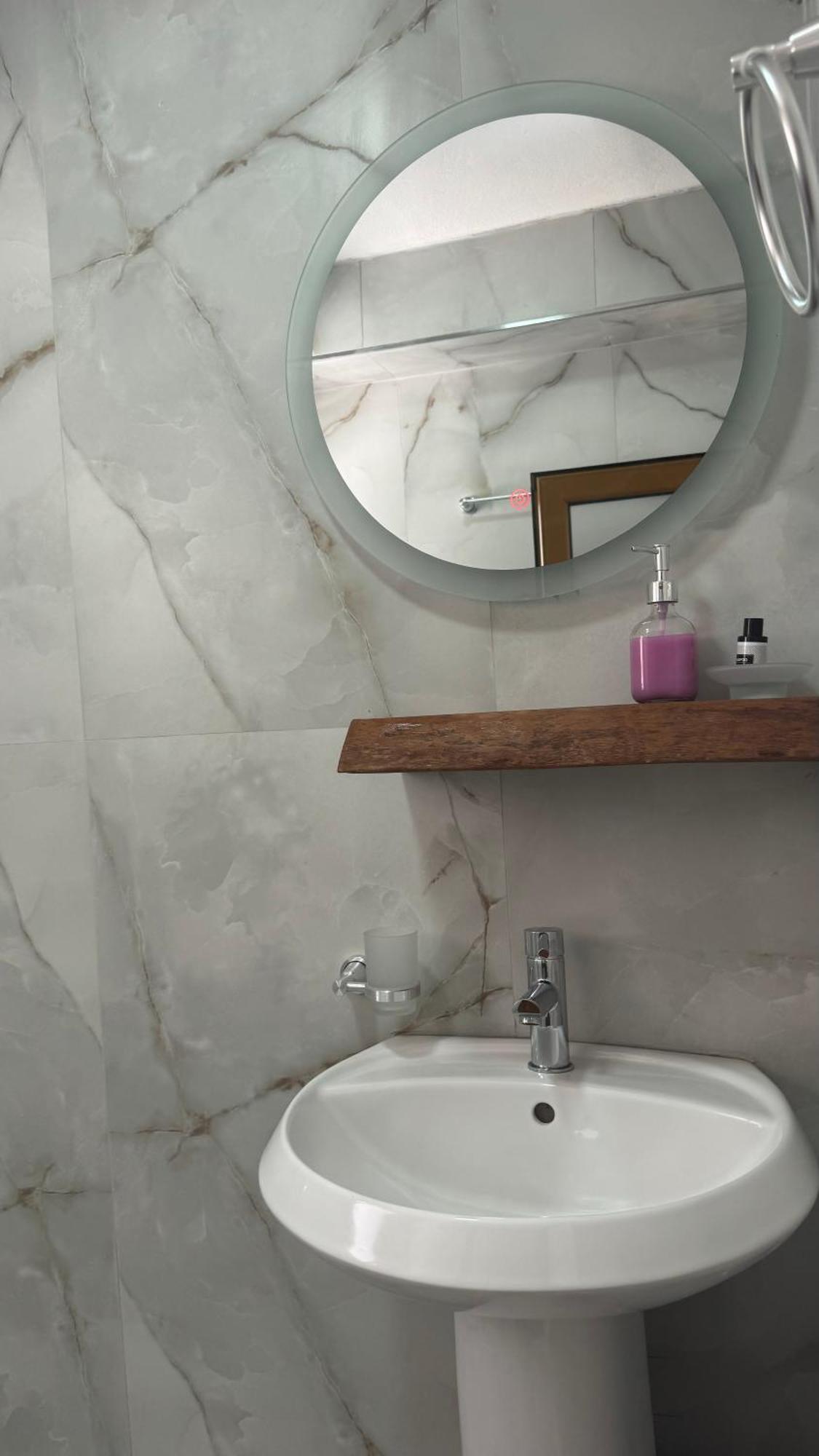 Eri Rooms Sarande Luaran gambar
